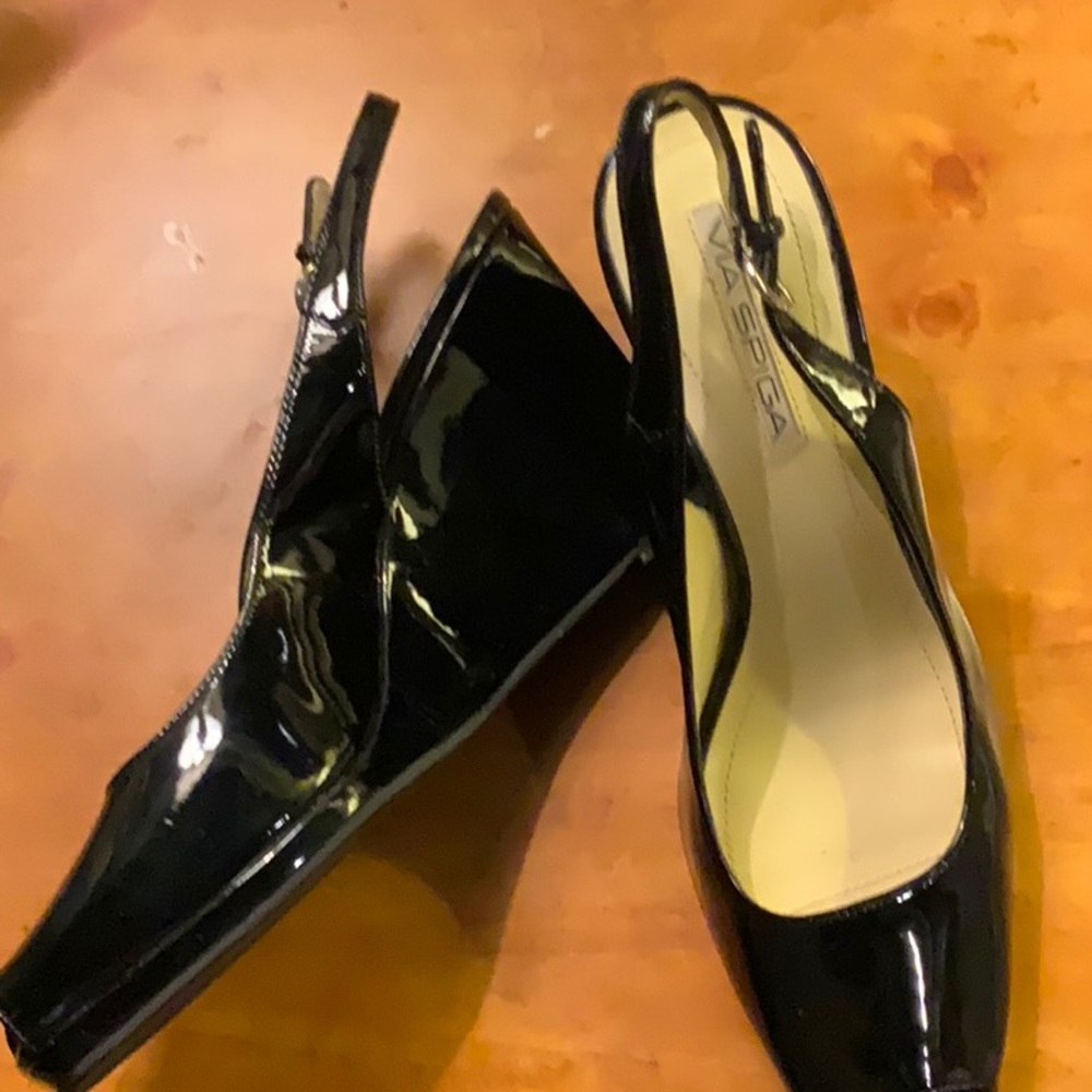 Women’s Via Spiga black patent leather sling back wedges with peep toe